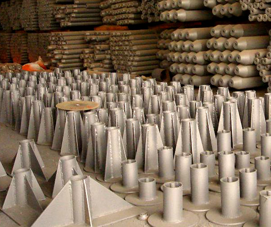 滕州钢网架支托